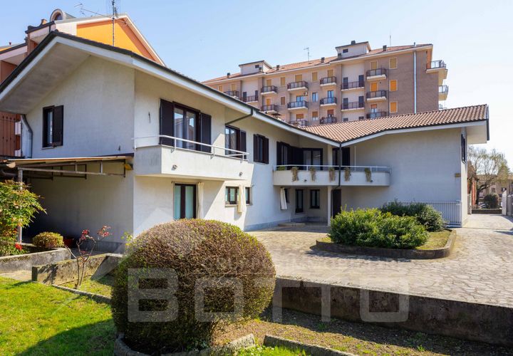 Villa i Oleggio, Novara, Oleggio - € 699.000 | Ref: T3170 - foto 1