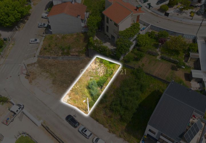 Helårsgrund i Valongo, Porto, Valongo - € 55.000 | Ref: C0272-02721 - foto 1