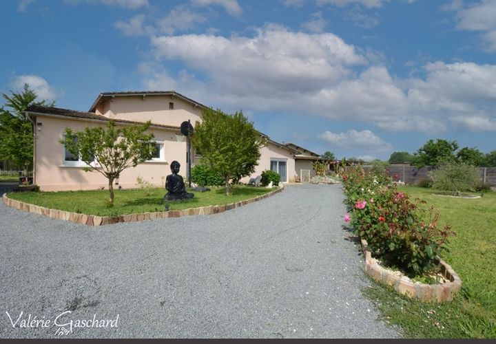 Villa a Beaupouyet, Dordogne, Beaupouyet - € 178.000 | Ref: 830037423117 - foto 1
