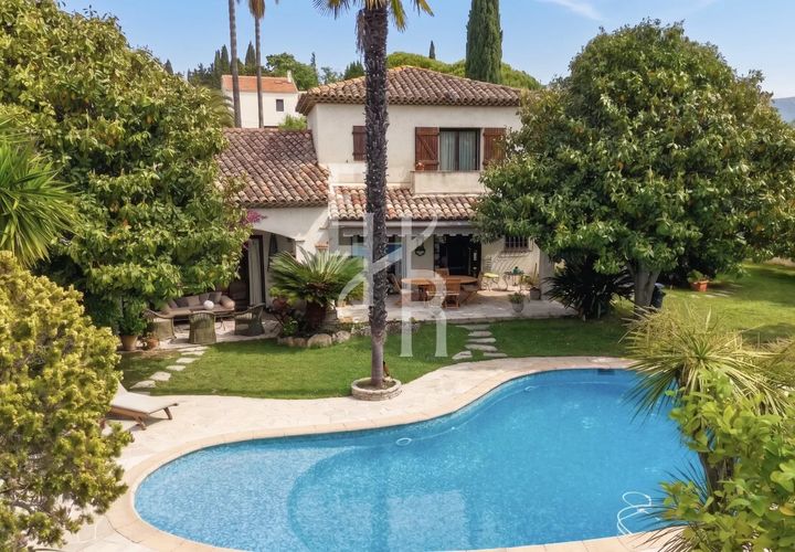 Villa i Mougins, Alpes-Maritimes, Mougins - € 1.350.000 | Ref: 87032712 - foto 1