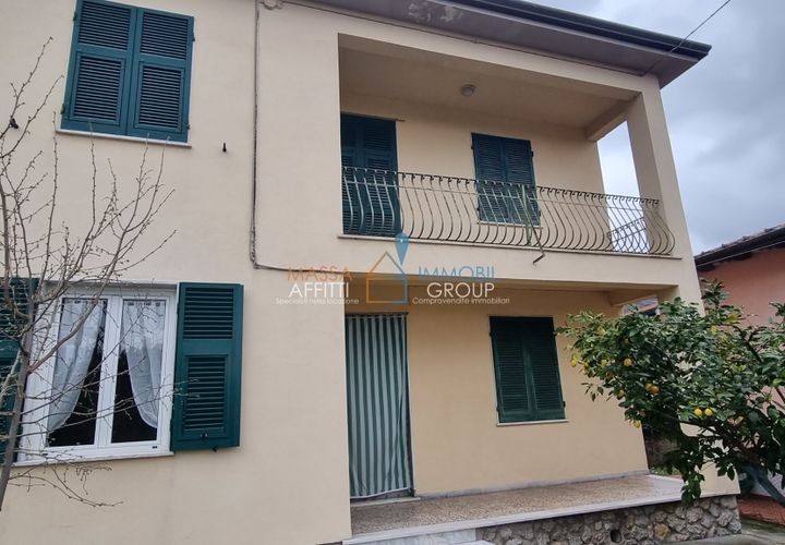 Villa i Massa, Massa and Carrara, Massa - € 320.000 | Ref: 3706 - foto 1