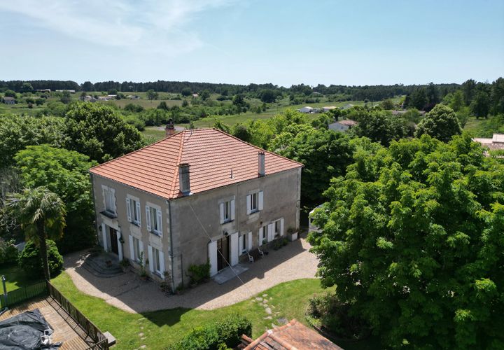 Landsbyhus i Cercoux, Charente-Maritime, Cercoux - € 399.999 | Ref: BVI85674 - foto 1