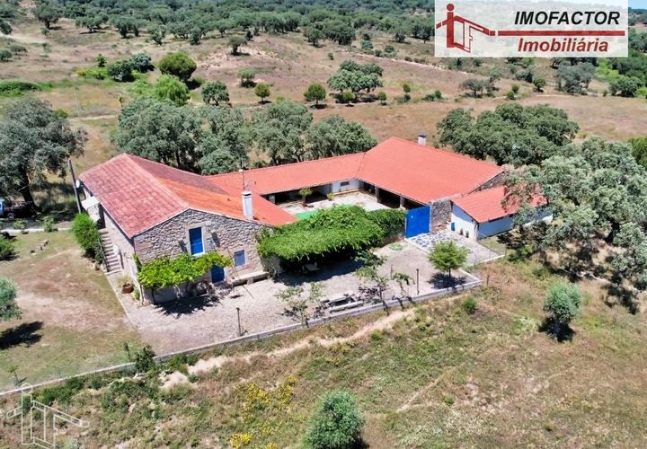 Farm hus i Castelo Branco, Castelo Branco, Castelo Branco - € 1.500.000 | Ref: 21-11881 - foto 1