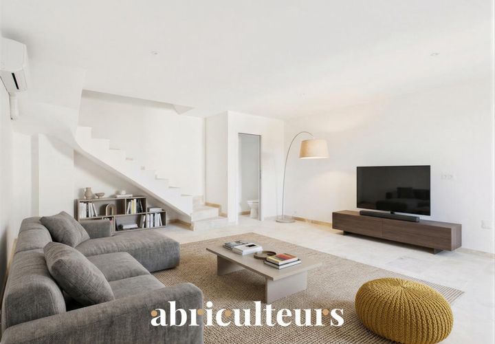 Villa a Lambesc, Bouches-du-Rhone, Lambesc - € 285.000 | Ref: MRVM26057513410 - foto 1