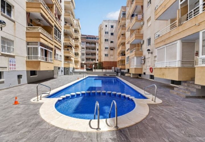 Lejlighed i Torrevieja, Alicante, Torrevieja - € 159.000 | Ref: MLSC2858437 - foto 1