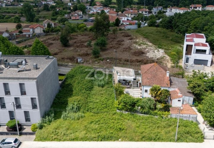 Helårsgrund i Maia, Porto, Maia - € 220.000 | Ref: ZMPT589276 - foto 1