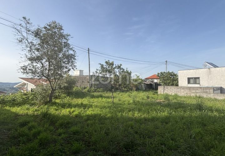Helårsgrund i Amarante, Porto, Amarante - € 48.000 | Ref: ZMPT589213 - foto 1