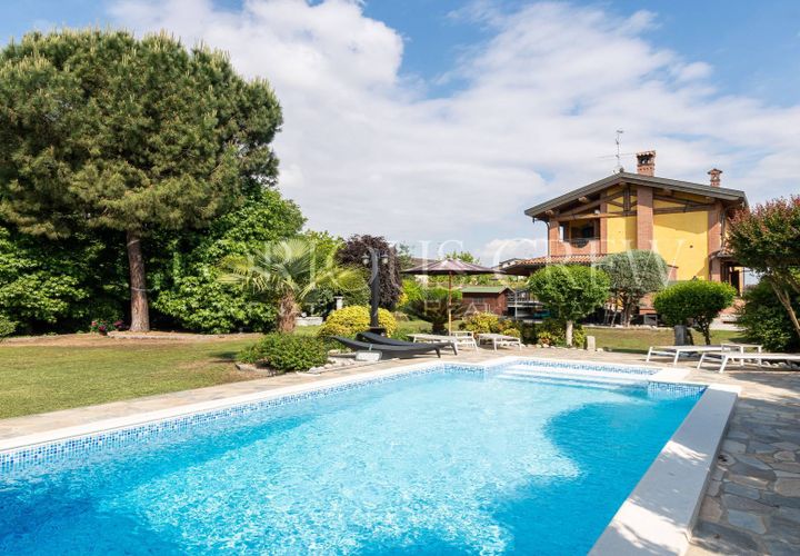 Villa i Borgarello, Pavia, Borgarello - € 995 000 | Ref: 3695 - foto 1