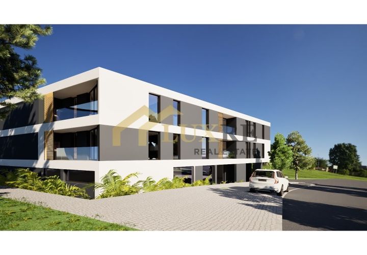 Erhvervsejendom i Estombar, Faro, Estombar - € 380.000 | Ref: LUX0320 - foto 1