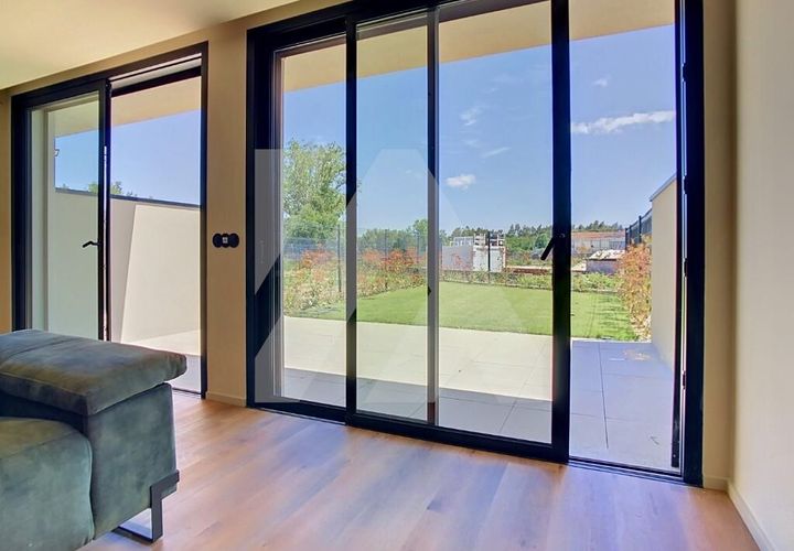 Rækkehus i Ovar, Aveiro, Ovar - € 363.000 | Ref: 100.E.VM - foto 1