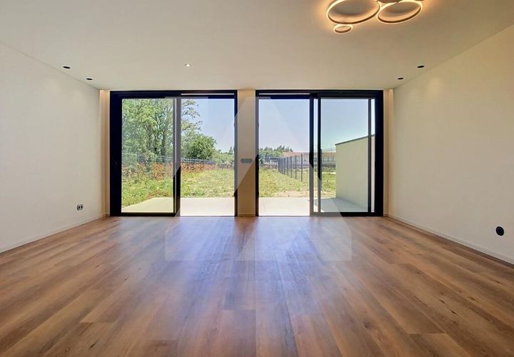 Rækkehus i Ovar, Aveiro, Ovar - € 389.000 | Ref: 100.A.VM - foto 1