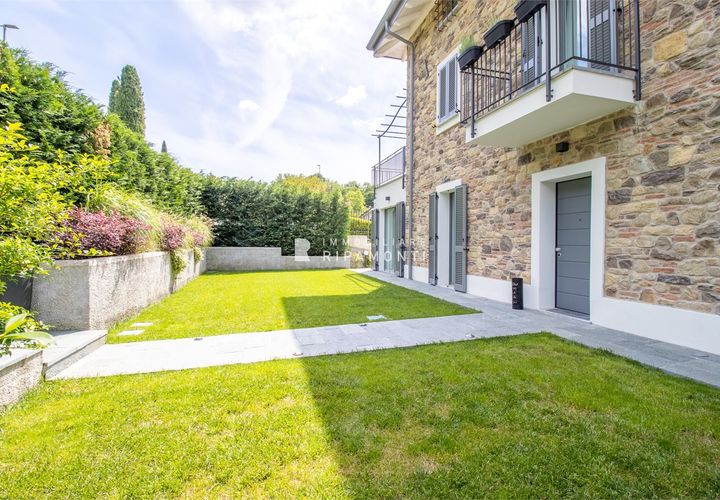 Villa in Oggiono, Lecco, Oggiono - € 680,000 | Ref: 107V - photo 1