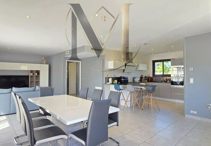 Villa a Bordes, Pyrenees-Atlantiques, Bordes - € 286.000 | Ref: 87035089 - foto 1