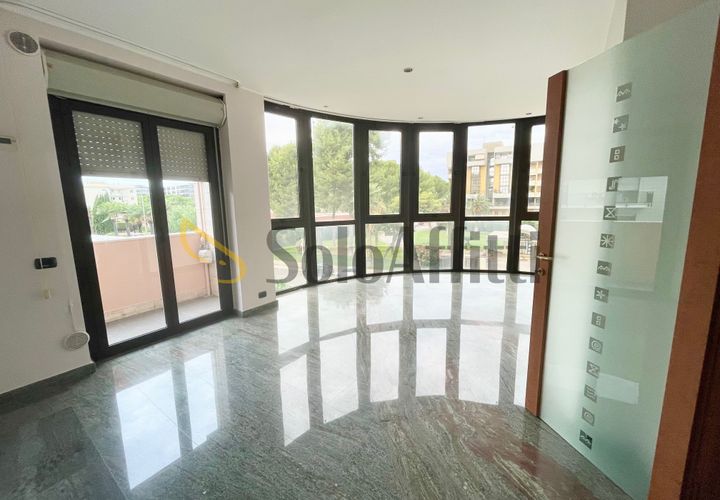 Apartament a Bari, Bari, Bari - € 830/mes | Ref: A02561 - foto 1