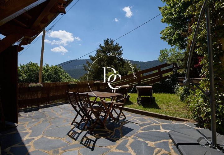 Villa a Alp, Gerona, Alp - € 1.500/mes | Ref: A6080 - foto 1