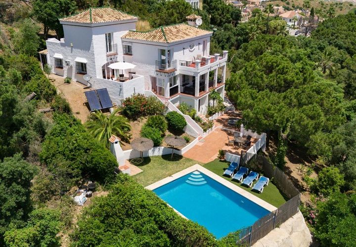 Villa a Estepona, Malaga, Estepona - € 850.000 | Ref: SMSE1044 - foto 1