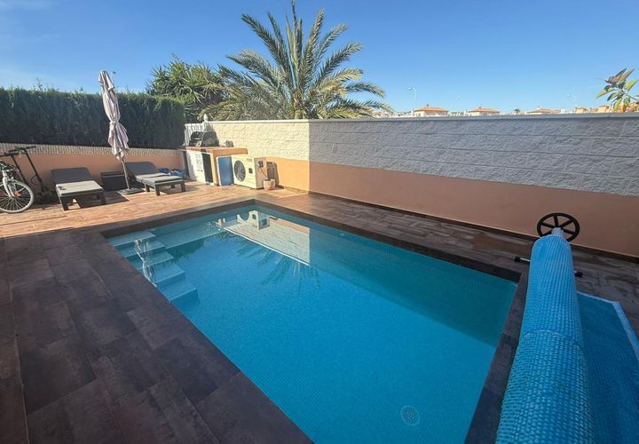 Villa i Playa Flamenca, Alicante, Playa Flamenca - € 299.999 | Ref: GED3207 - foto 1