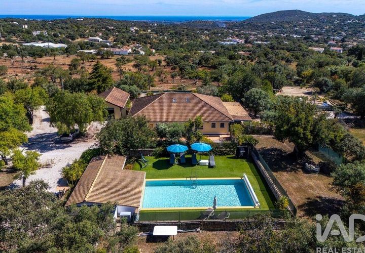 Byhus i Faro, Faro, Faro - € 1.900.000 | Ref: 916156 - foto 1