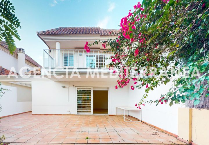 Rækkehus i Paterna, Valencia, Paterna - € 495.000 | Ref: 4967/5940 - foto 1