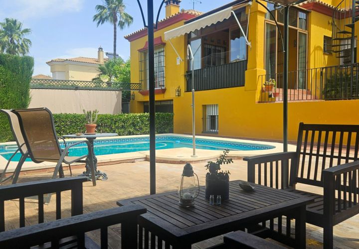 Villa en Bormujos, Sevilla, Bormujos - € 465.000 | Ref: EXP14504/8930 - photo 1