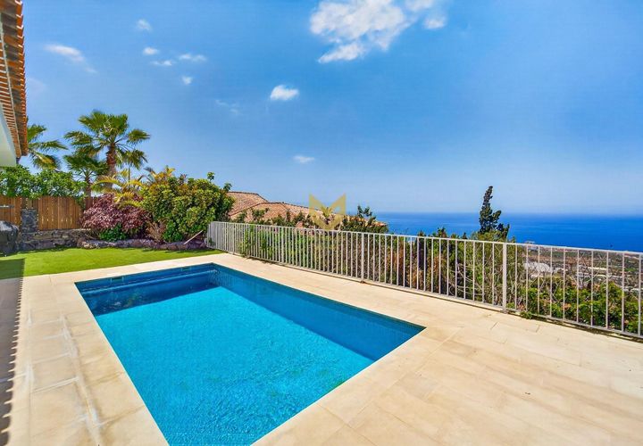 Villa a Adeje, Tenerife, Adeje - € 790.000 | Ref: P00109/13668 - foto 1