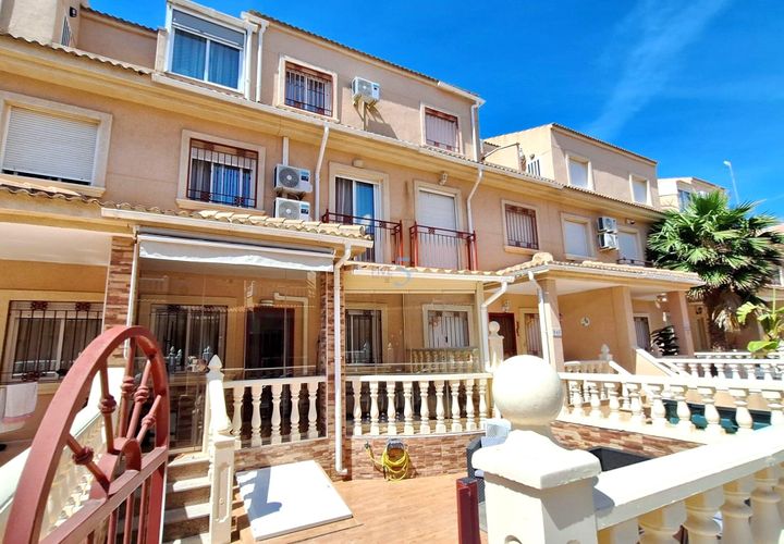 Byhus i Playa Flamenca, Alicante, Playa Flamenca - € 269.999 | Ref: P9084 - foto 1