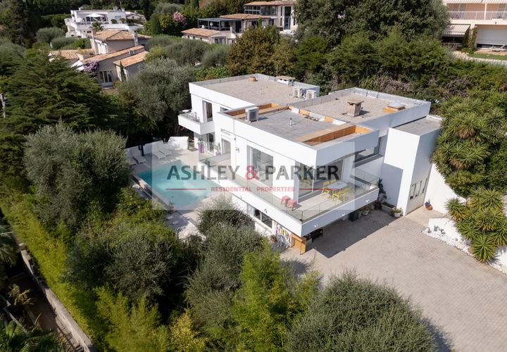 Villa i Le Cannet, Alpes-Maritimes, Le Cannet - € 2.099.000 | Ref: OL3321 - foto 1
