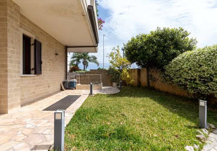 Apartament a Lecce, Lecce, Lecce - € 1.400/mes | Ref: 1400dellafrancesca - foto 1