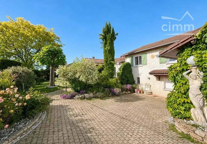 Villa a Veauche, Loire, Veauche - € 330.000 | Ref: 87033979 - foto 1