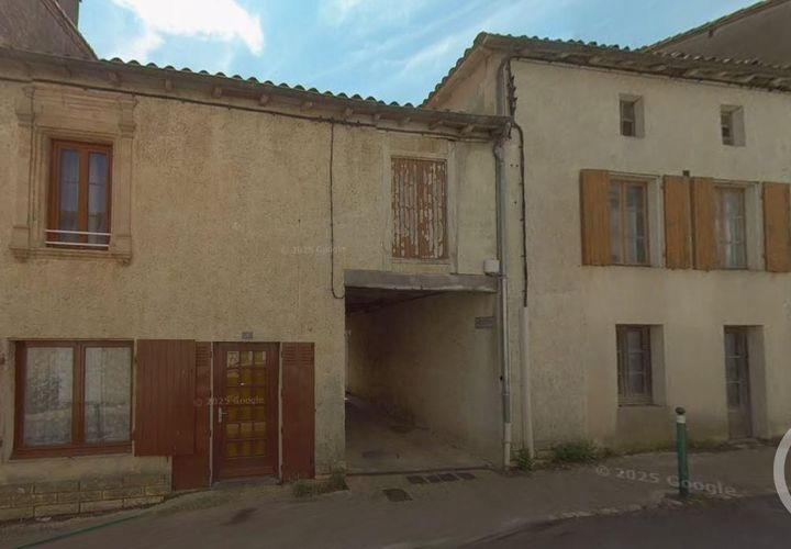 Villa a Lezay, Deux-Sevres, Lezay - € 99.000 | Ref: 8900 - foto 1