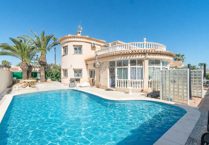Villa i Playa Flamenca, Alicante, Playa Flamenca - € 599.000 | Ref: CM417 - foto 1