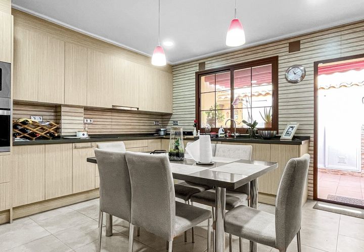 Byhus i Torrevieja, Alicante, Torrevieja - € 320.000 | Ref: CLDMO-95230 - foto 1