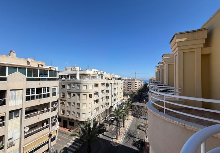 Penthouse i Torrevieja, Alicante, Torrevieja - € 179.900 | Ref: MLSC1500805 - foto 1