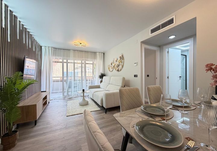 Leilighet i Torrevieja, Alicante, Torrevieja - € 169 900 | Ref: MLSC7462179 - foto 1