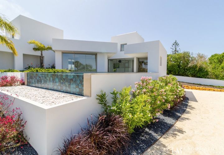 Villa i Lagos, Faro, Lagos - € 2.575.000 | Ref: VA136 - foto 1