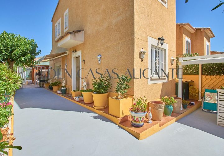 Rækkehus i Aigues, Alicante, Aigues - € 255.000 | Ref: 01502/8734 - foto 1