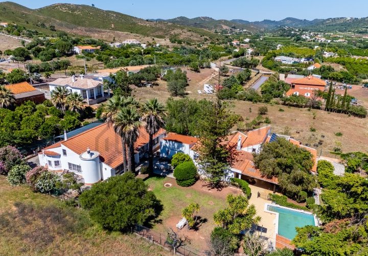 Villa i Silves, Faro, Silves - € 795.000 | Ref: City-26-42C - foto 1