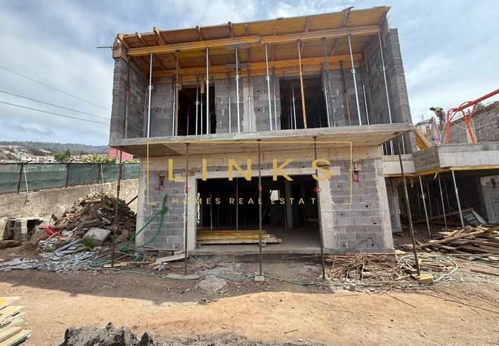 Villa a Sao Roque, Madeira, Sao Roque - € 700.000 | Ref: LH-751-2025 - foto 1