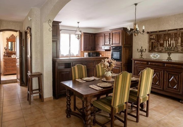 Villa i Marignane, Bouches-du-Rhone, Marignane - € 350.000 | Ref: 87050757 - foto 1
