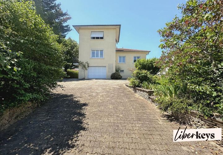 Villa i Charly, Rhone, Charly - € 649.000 | Ref: DOM32482 - foto 1