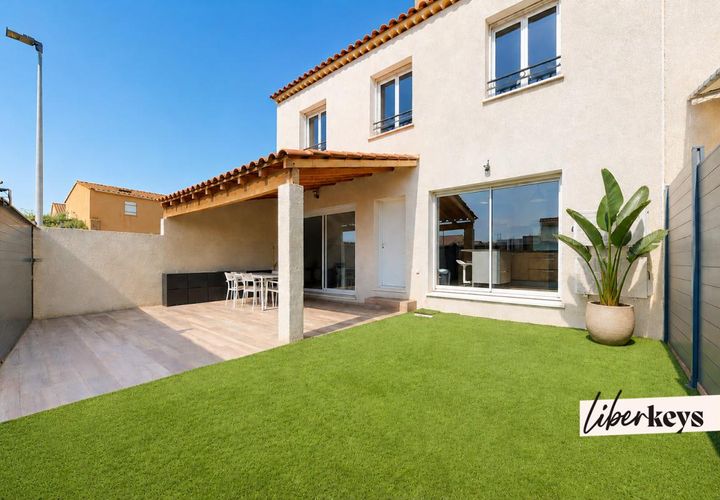 Villa a Istres, Bouches-du-Rhone, Istres - € 302.000 | Ref: DOM20975 - foto 1