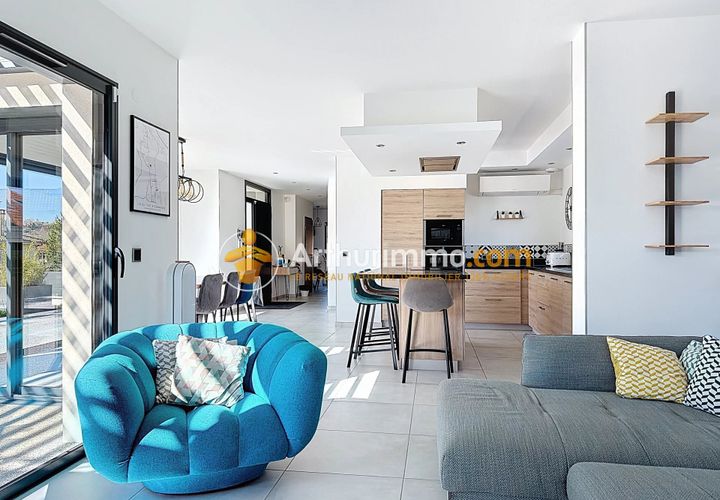 Villa i Bourgoin-Jallieu, Isere, Bourgoin-Jallieu - € 599.000 | Ref: 87053626 - foto 1