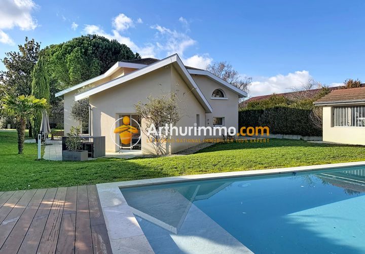 Villa i Bourgoin-Jallieu, Isere, Bourgoin-Jallieu - € 559.000 | Ref: 87055801 - foto 1