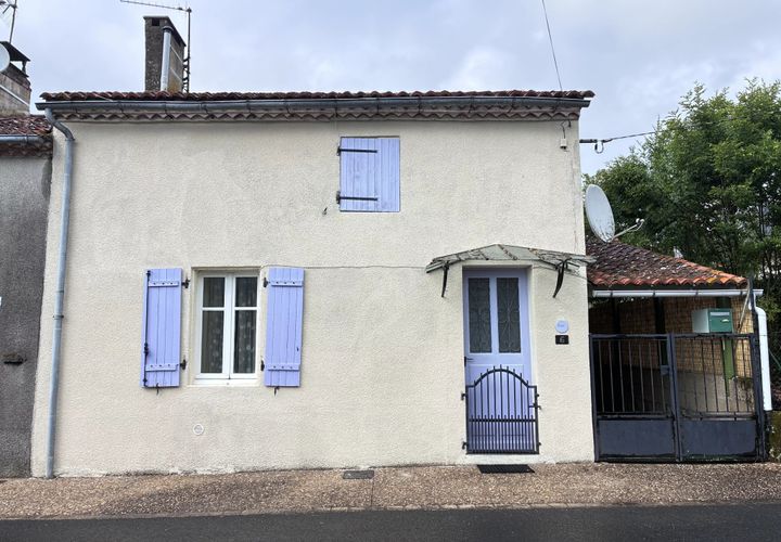 Landsbyhus i Millac, Vienne, Millac - € 61.000 | Ref: BVI84521 - foto 1
