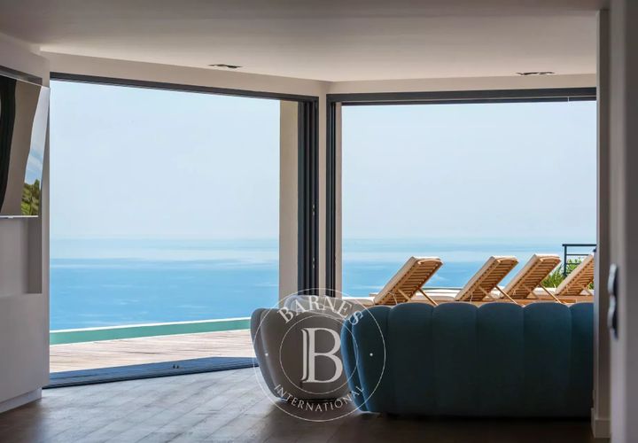 Villa a Bastia, Haute-Corse, Bastia - € 2.500.000 | Ref: RV2168 - foto 1