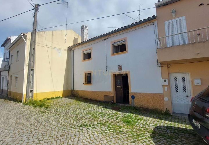 Villa i Castelo Branco, Castelo Branco, Castelo Branco - € 66.000 | Ref: C0221-03892 - foto 1