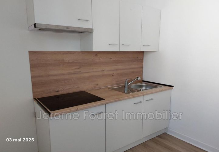 Apartament a Egletons, Correze, Egletons - € 458/mes | Ref: 913L264A-tw - foto 1