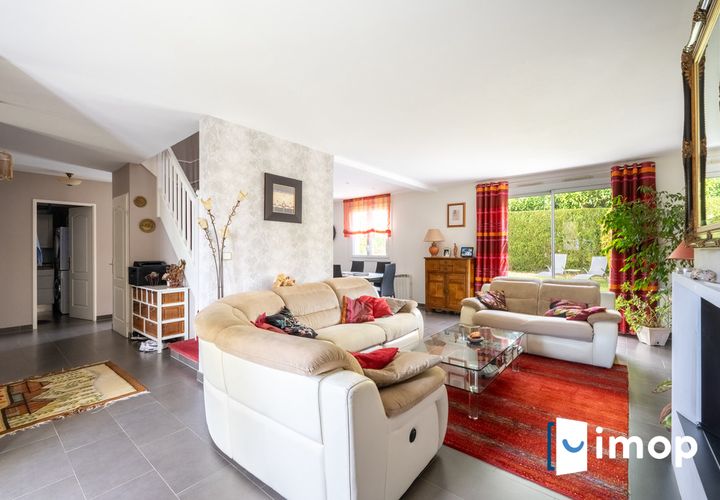 Villa a Cergy, Val-d'Oise, Cergy - € 470.000 | Ref: 63da14285986dc6 - foto 1