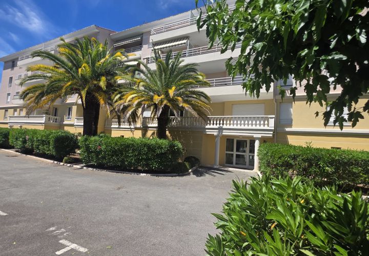 Lejlighed i Frejus, Var, Frejus - € 325.000 | Ref: 12795 - foto 1