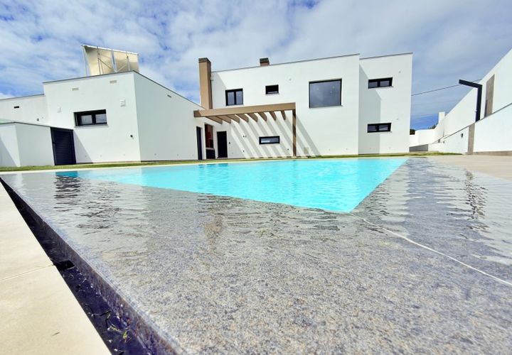Villa i Torres Vedras, Lisbon, Torres Vedras - € 780.000 | Ref: 3383-V4UPG - foto 1